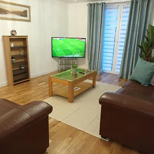 Spacious Elegant 2-br In Centre Apartment Aberdeen